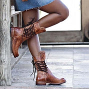 Caithlyn – Vintage Lace-Up Boots