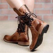 Caithlyn – Vintage Lace-Up Boots