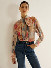 Cienka koszula z wiązanym kołnierzykiem w stylu romantycznym