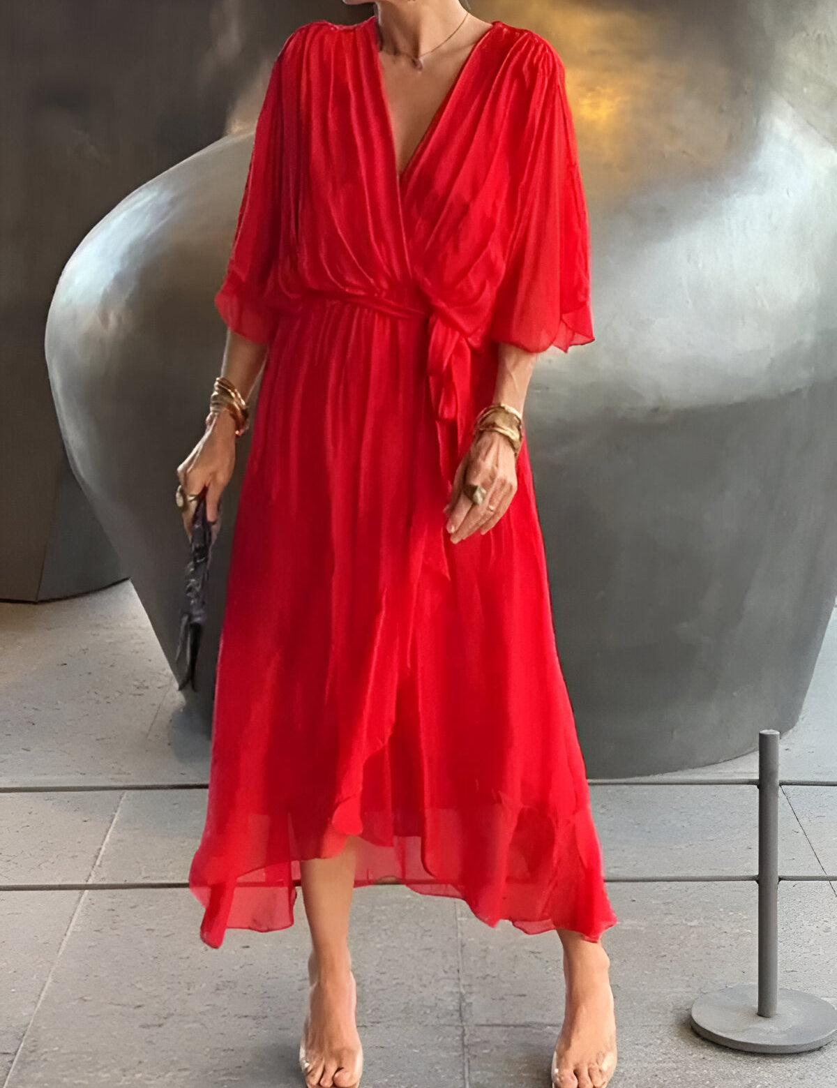 Elise – Sukienka z szyfonu z dekoltem w kształcie litery V