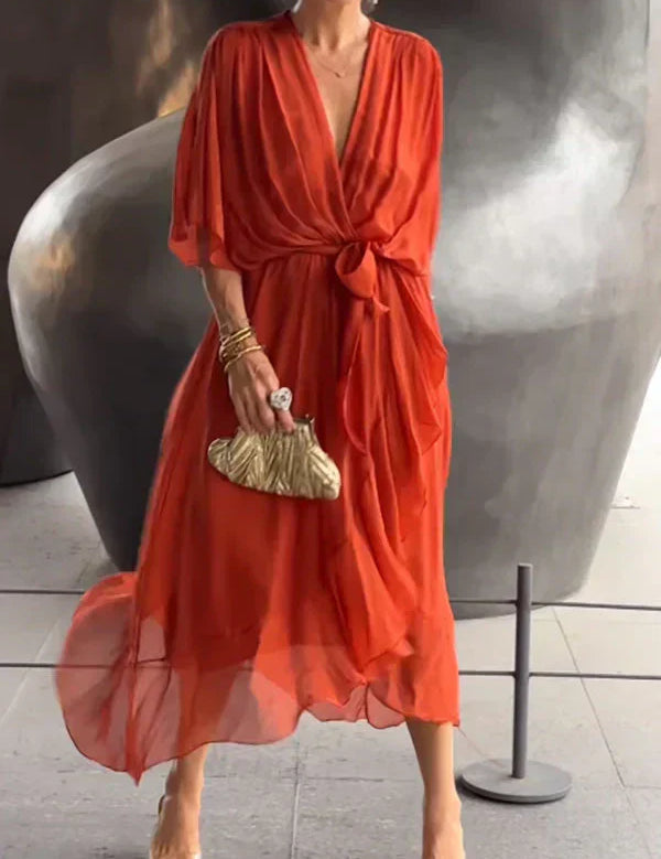 Elena | Szyfonowa sukienka z dekoltem w szpic